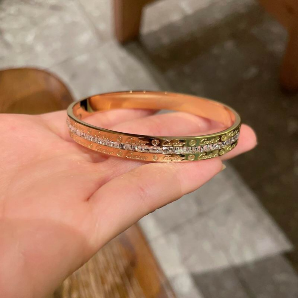 18K Yellow Gold Bangle Bracelet with Full Pavé Diamonds Size 17